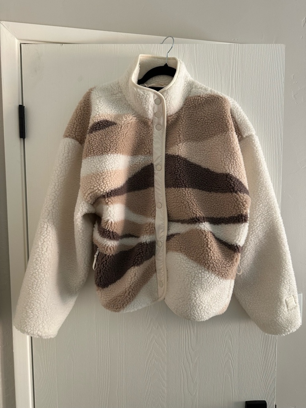 Fabletics Tahoe Teddy Jacket - Picture 7 of 11